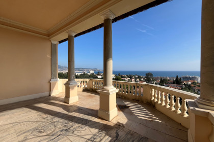 Exceptionnel, 4P dans Palais d'&eacute;poque XIXe, somptueux appartement de 154m2